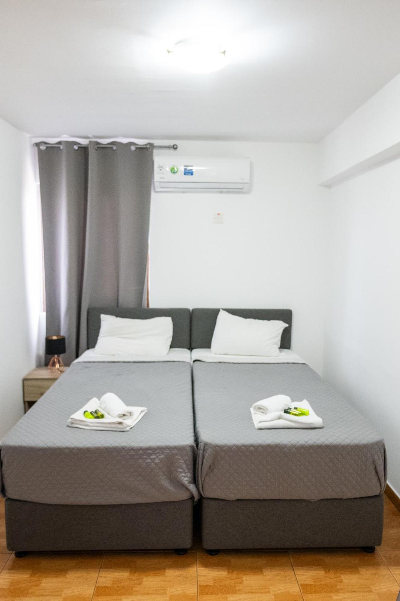 Napa Centrale Suites アヤナパ エクステリア 写真
